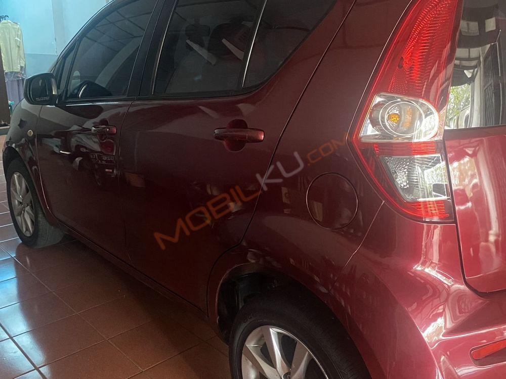 Mobil Suzuki Splash 2012