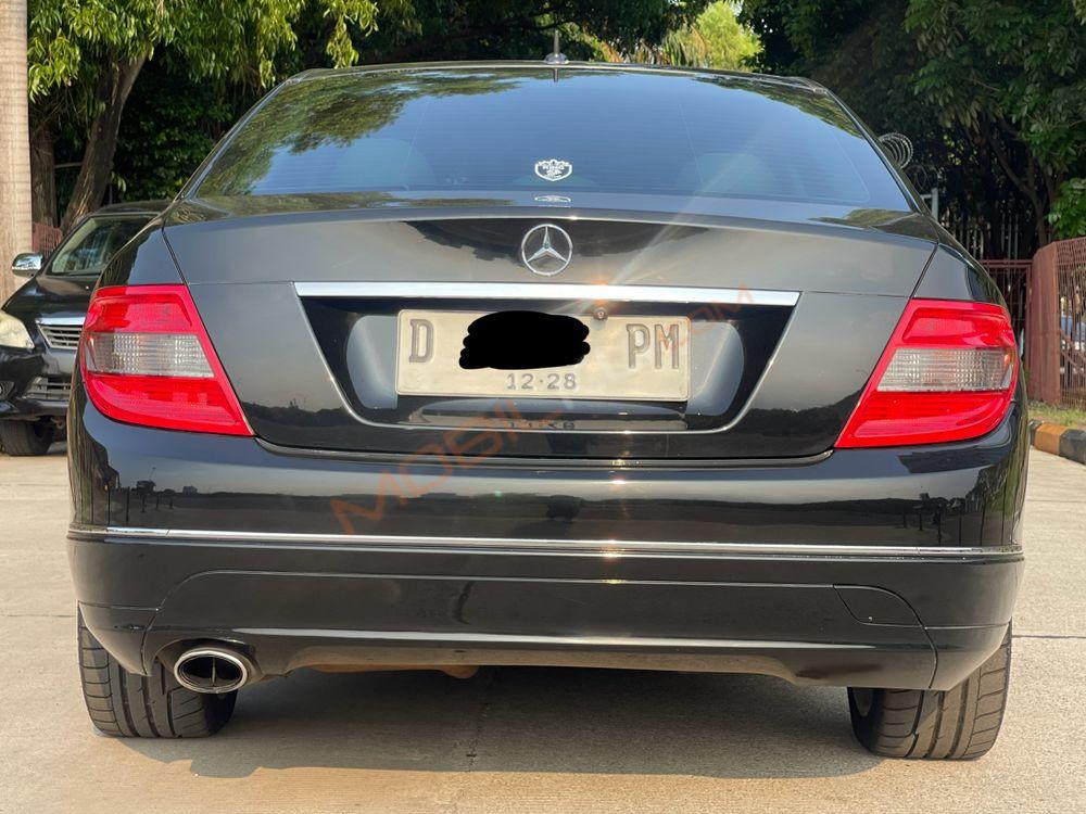 Mobil Mercedes-Benz C-Class 2008