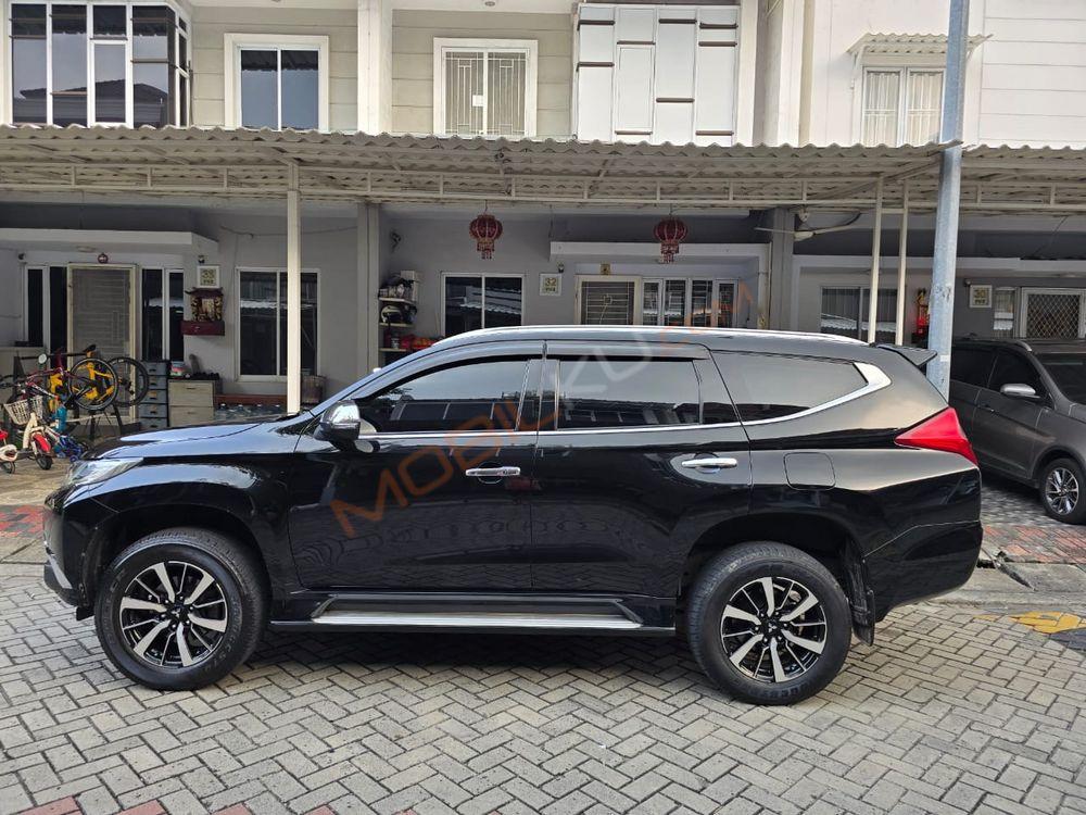 Mobil Mitsubishi Pajero Sport 2016