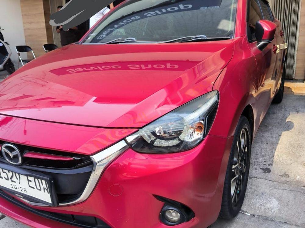 Mobil Mazda 2 Hatchback 2016