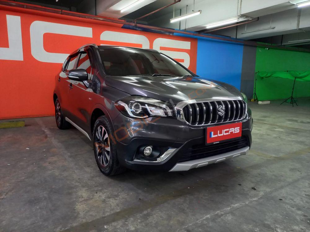 Mobil Suzuki SX4 2019