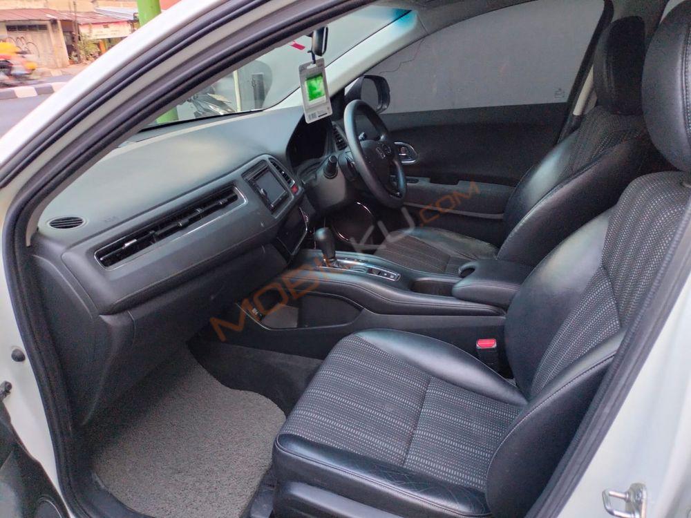 Mobil Honda HR-V 2015