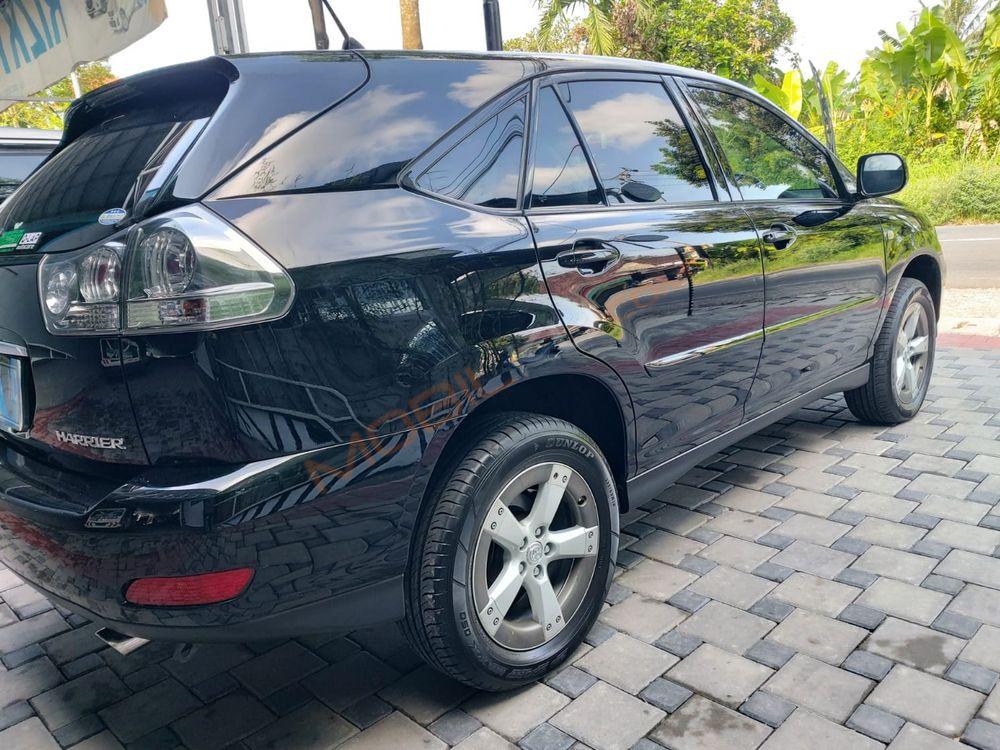 Mobil Toyota Harrier 2003