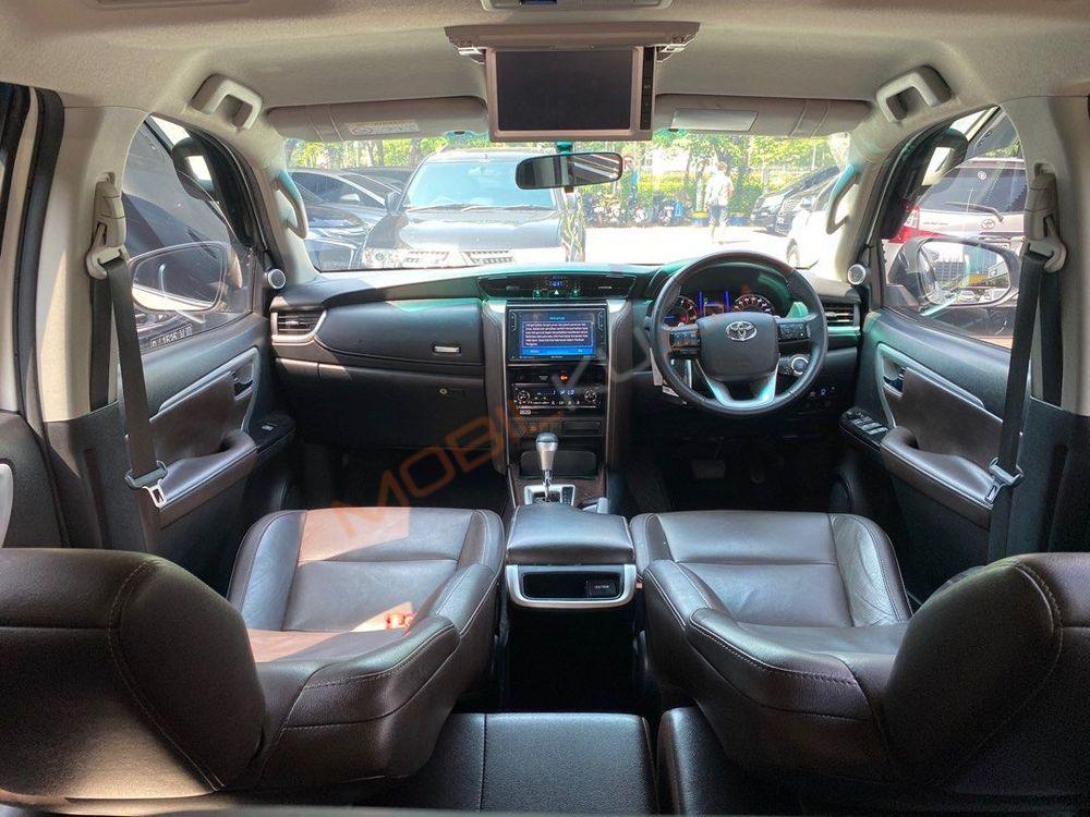 Mobil Toyota Fortuner 2020
