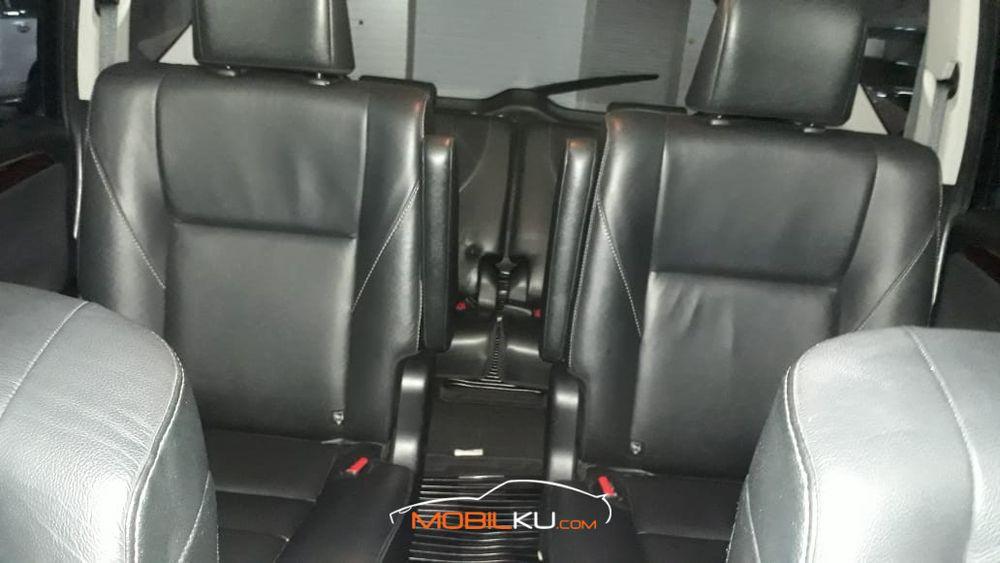 Mobil Toyota Kijang Innova 2017