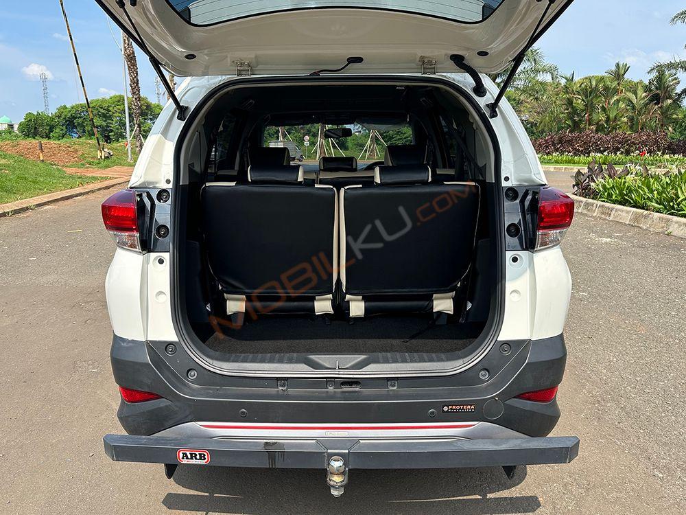 Mobil Toyota Rush 2021