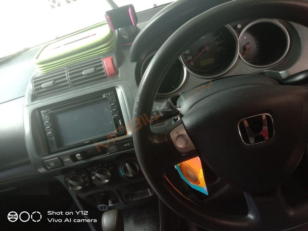 Mobil Honda City Sedan 2003