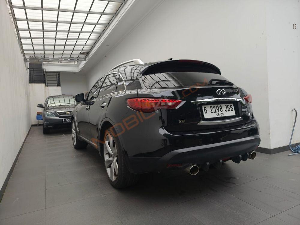 Mobil Infiniti FX 2013