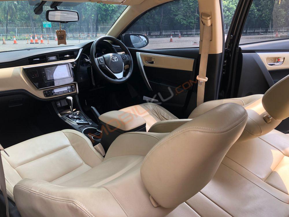 Mobil Toyota Corolla 2018