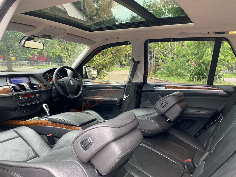 Mobil BMW X5 2008