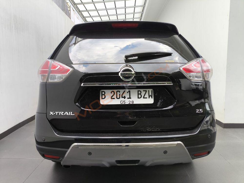 Mobil Nissan X-Trail 2019