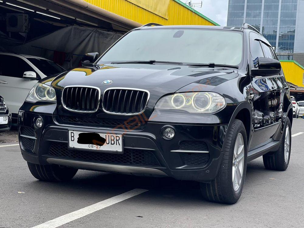 Mobil BMW X5 2012