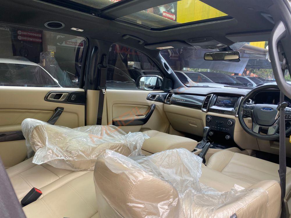 Mobil Ford Everest 2015