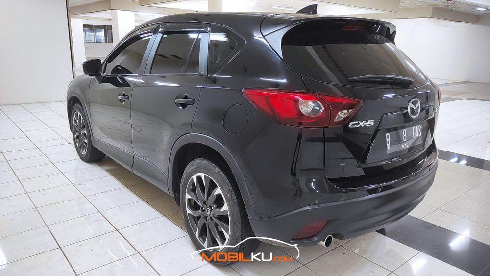 Mobil Mazda CX-5 2017