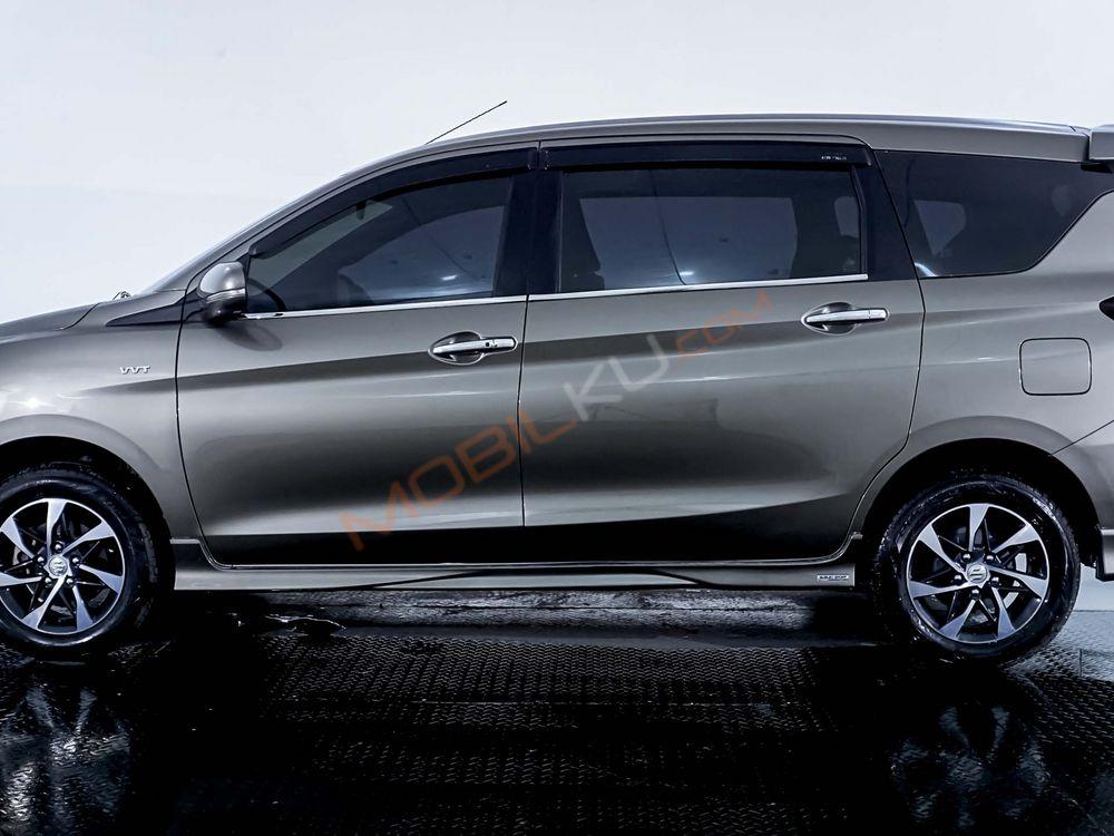 Mobil Suzuki Ertiga 2021