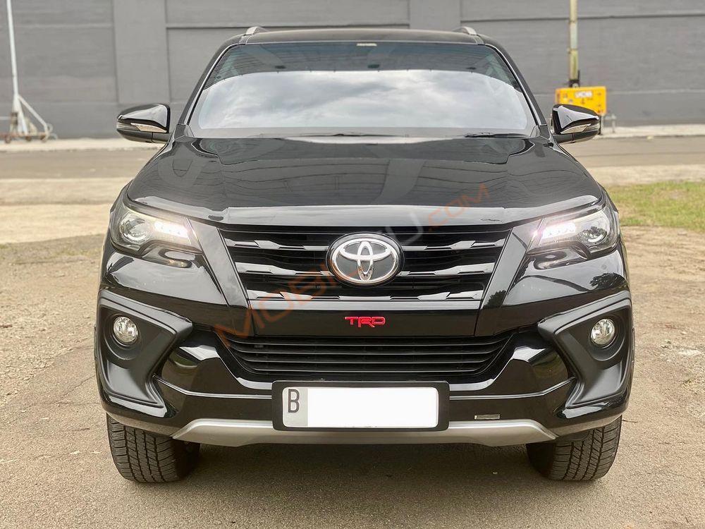 Mobil Toyota Fortuner 2017