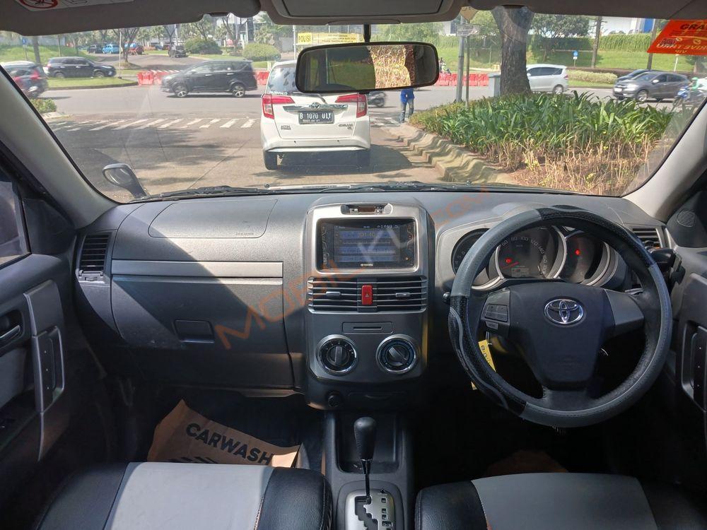 Mobil Toyota Rush 2016