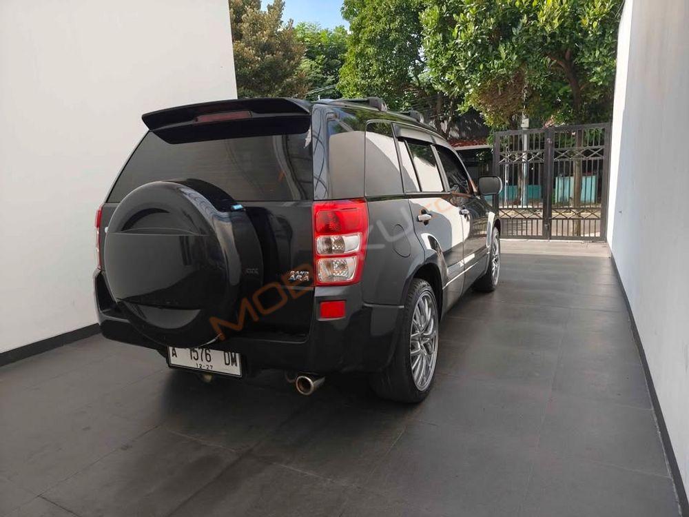 Mobil Suzuki Grand Vitara 2009