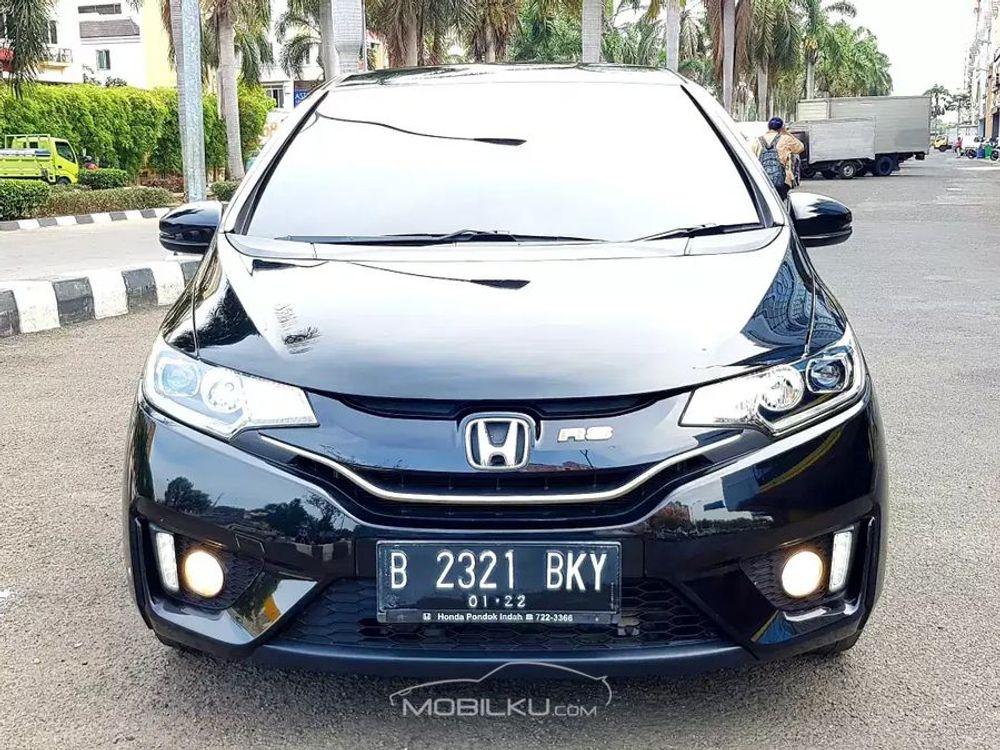 Mobil Honda Jazz 2016