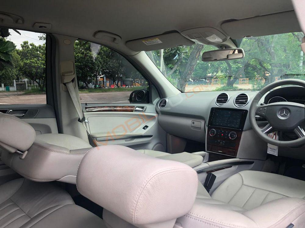 Mobil Mercedes-Benz ML 2006
