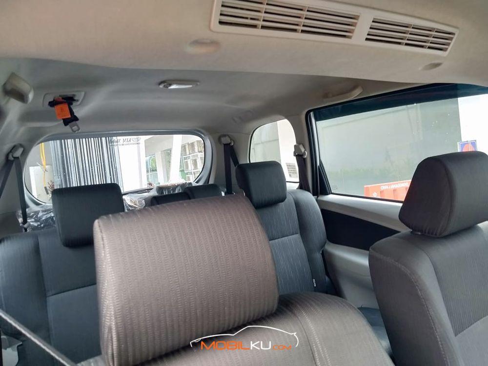 Mobil Toyota Avanza 2019