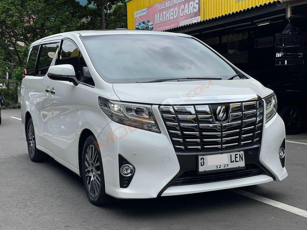 Mobil Toyota Alphard 2017