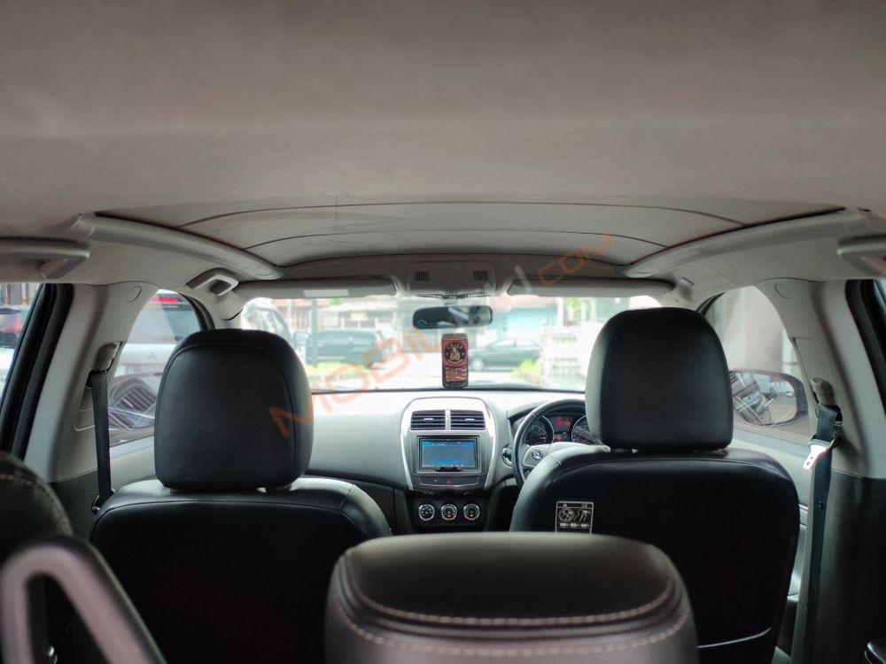 Mobil Mitsubishi Outlander Sport 2014