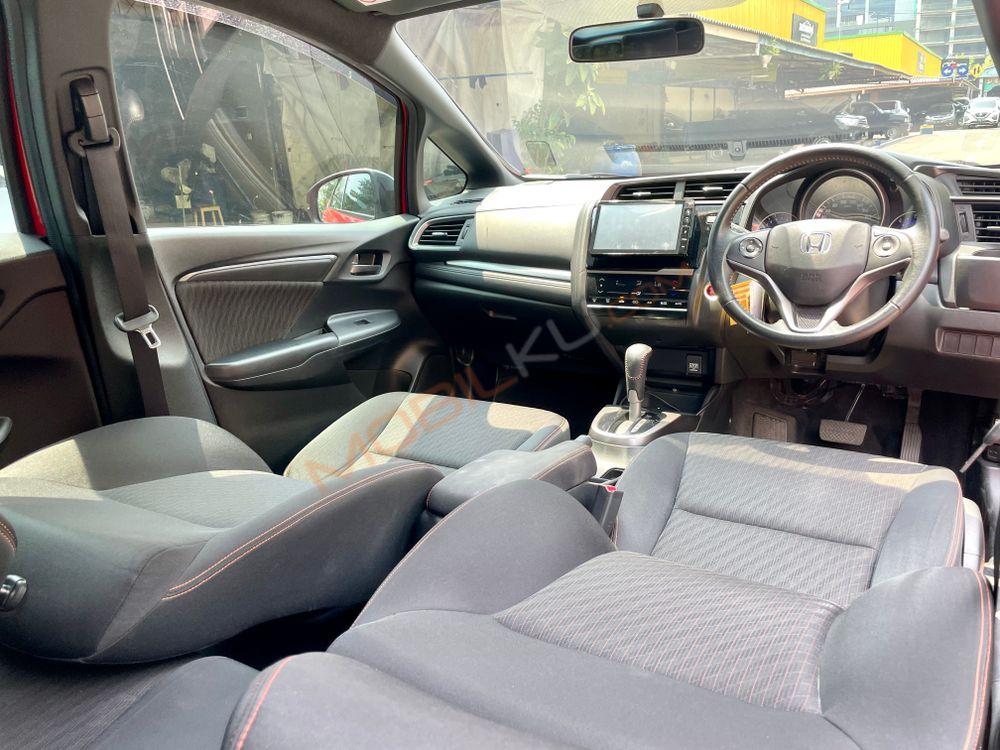 Mobil Honda Jazz 2018