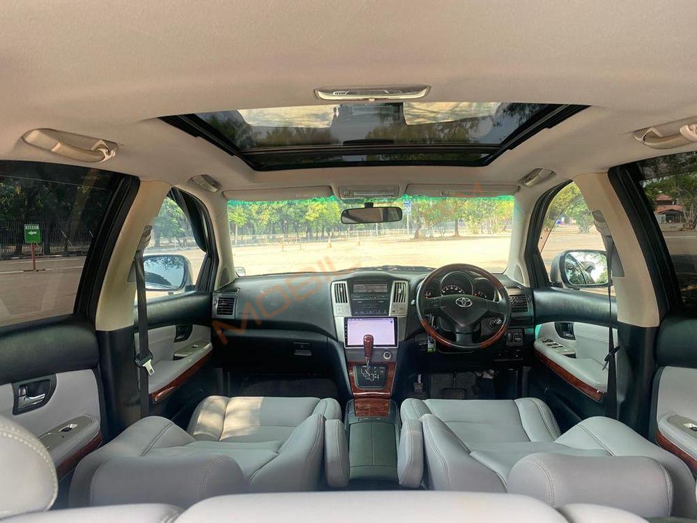 Mobil Toyota Harrier 2008