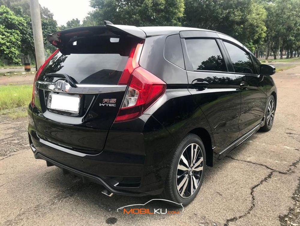 Mobil Honda Jazz 2018