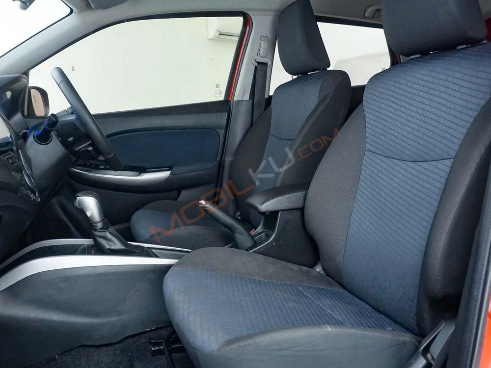 Mobil Suzuki Baleno 2020