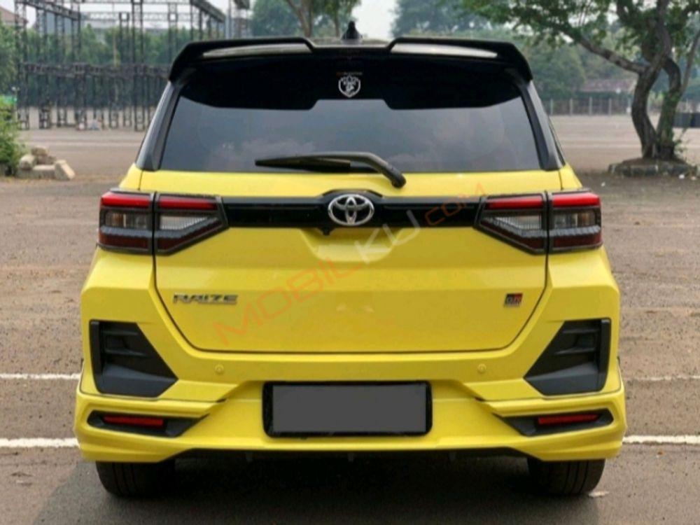 Mobil Toyota Raize 2022