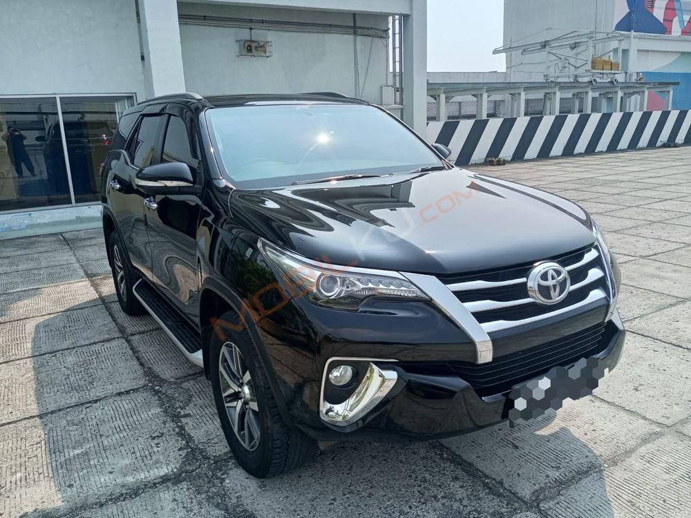Mobil Toyota Fortuner 2016