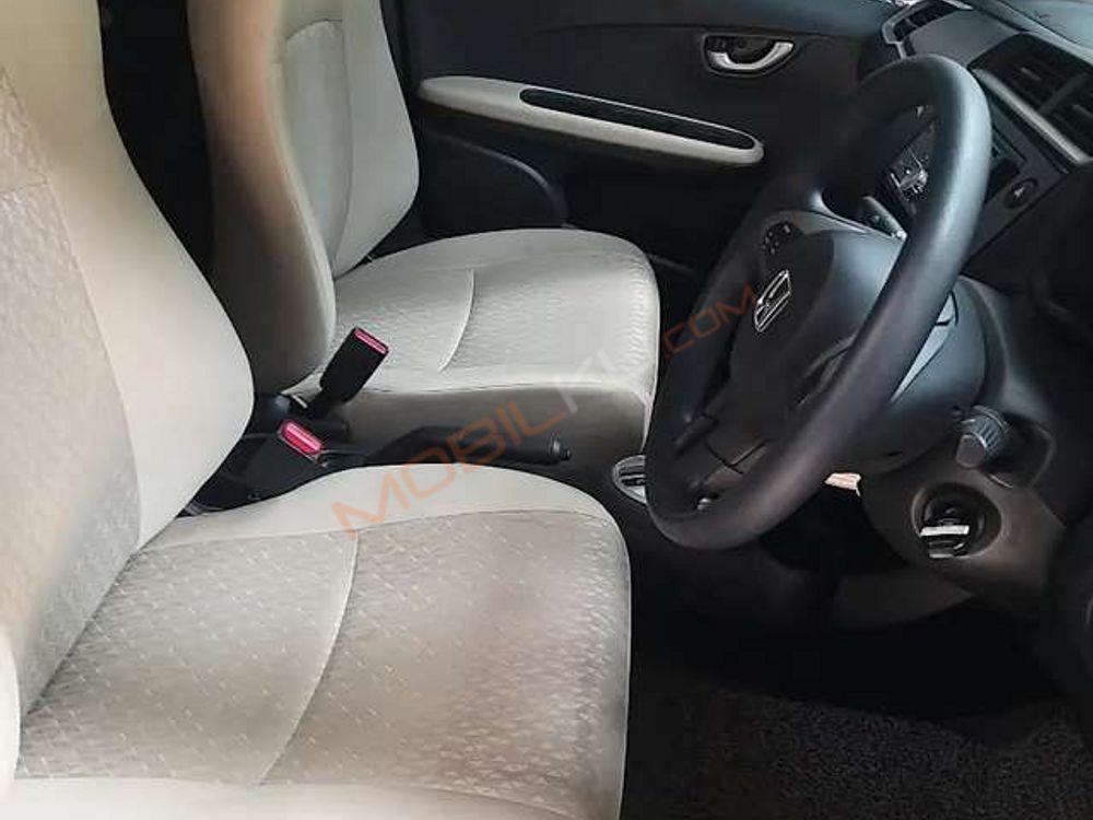 Mobil Honda Brio 2019