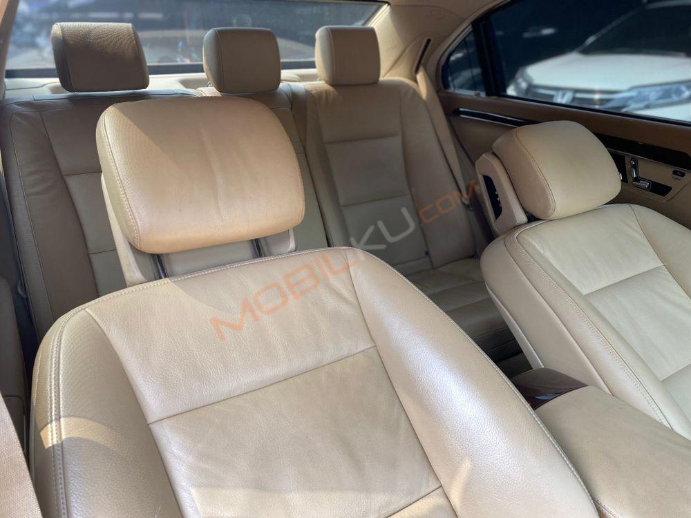 Mobil Mercedes-Benz S-Class 2011