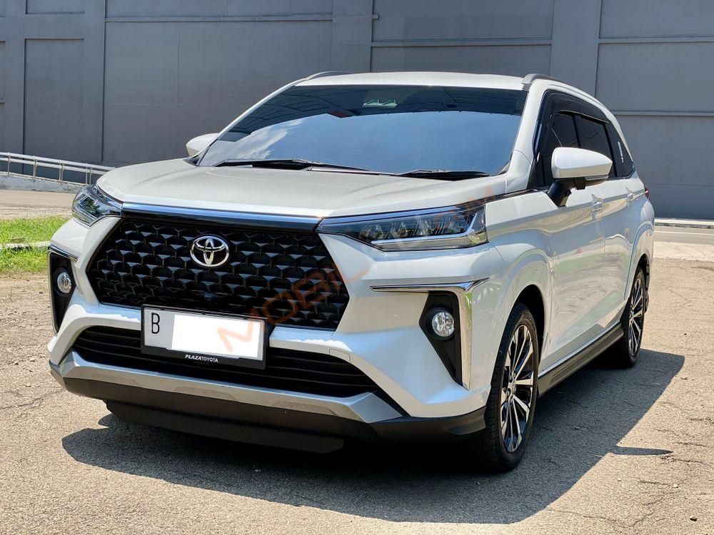 Mobil Toyota Veloz 2022