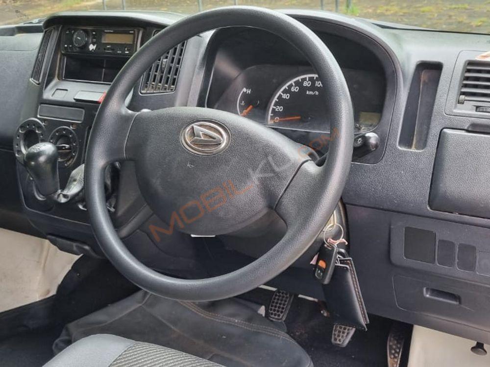 Mobil Daihatsu Gran Max 2018