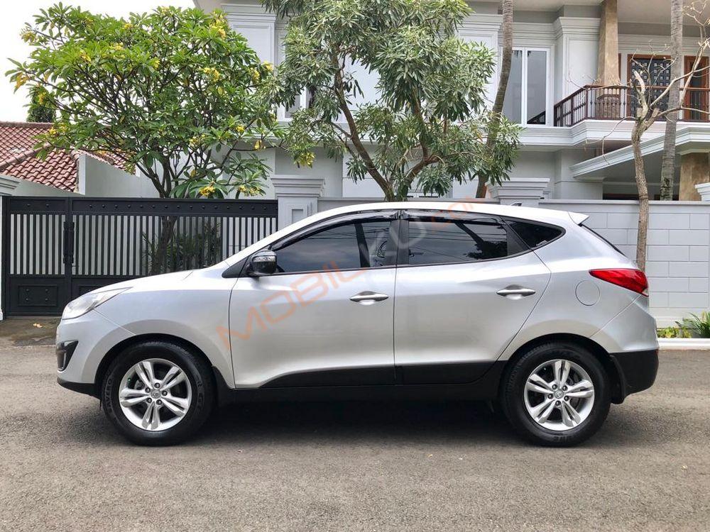 Mobil Hyundai Tucson 2011