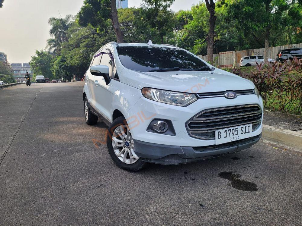 Mobil Ford EcoSport 2015