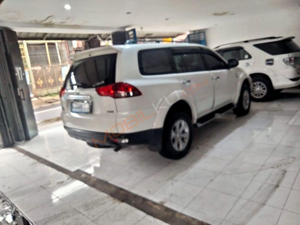 Mobil Mitsubishi Pajero Sport 2014