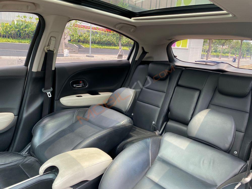 Mobil Honda HR-V 2018