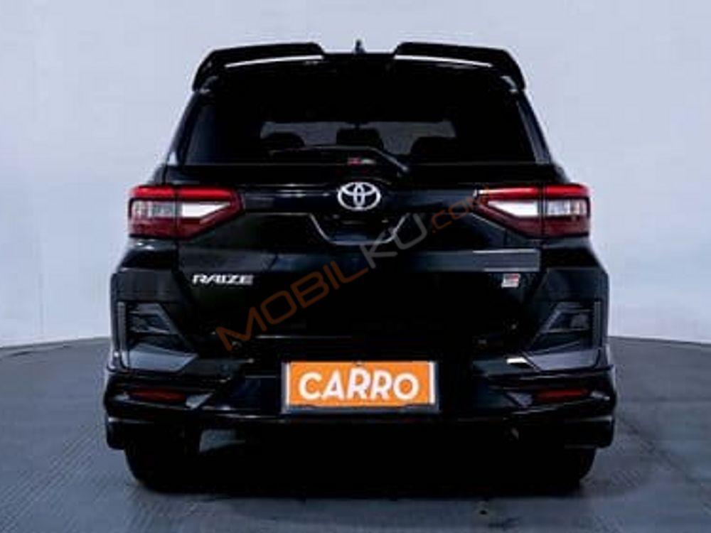 Mobil Toyota Raize 2022