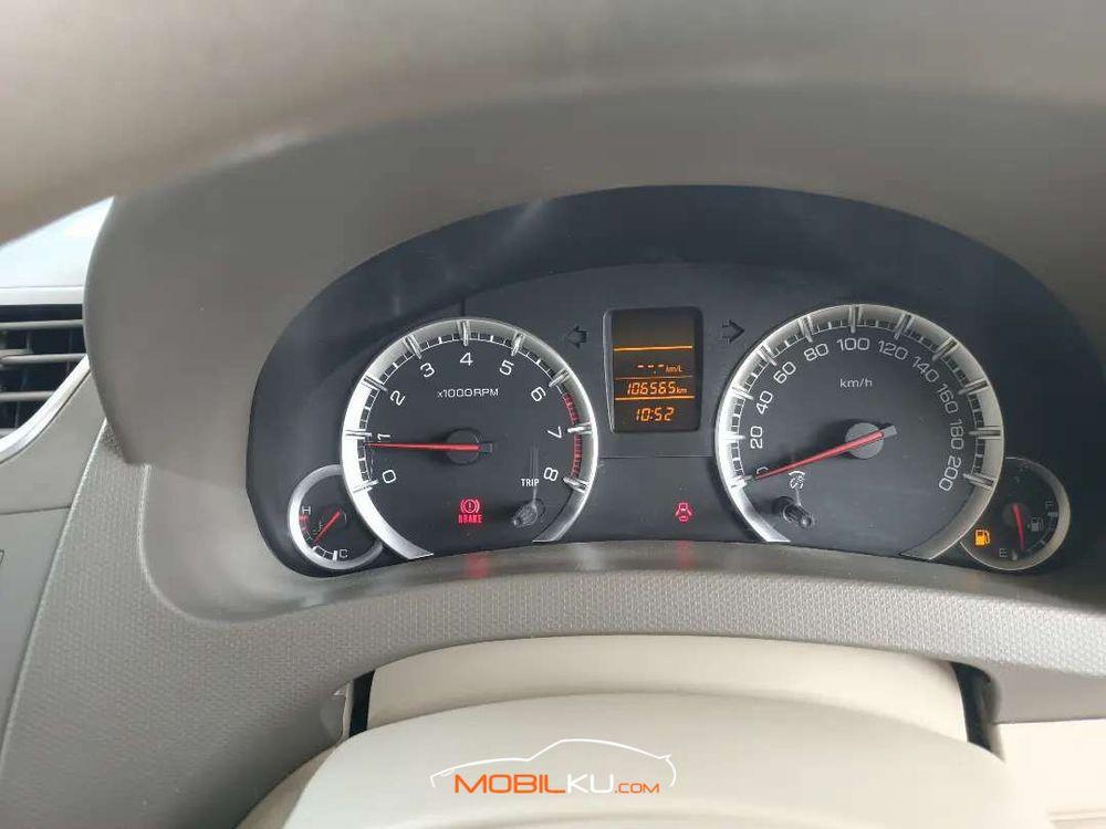 Mobil Suzuki Ertiga 2014