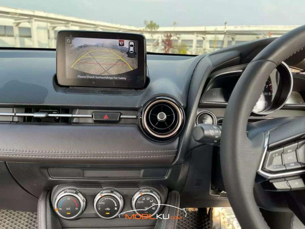 Mobil Mazda 2 Hatchback 2017