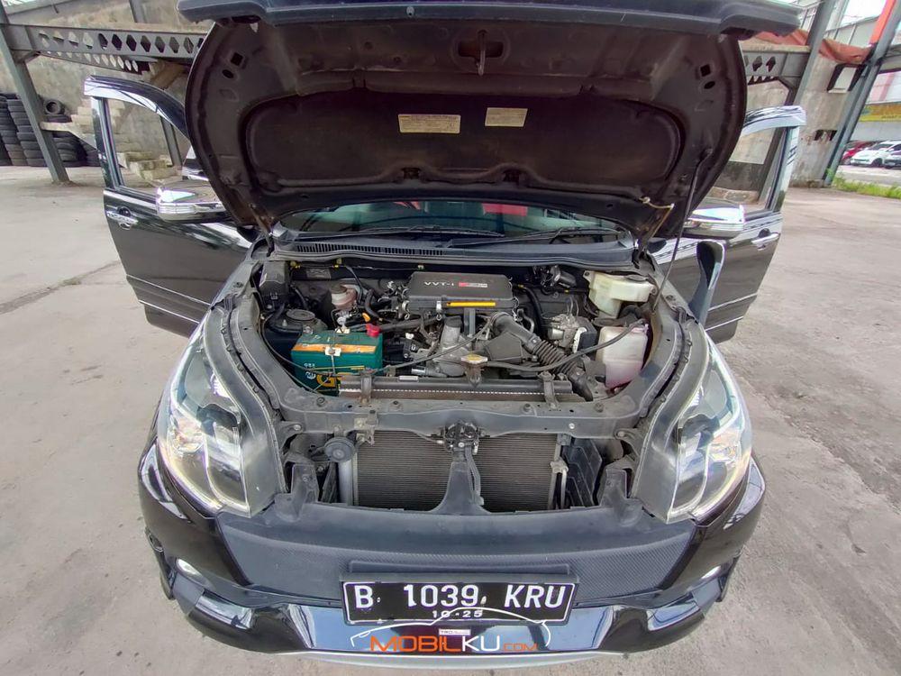 Mobil Toyota Rush 2015