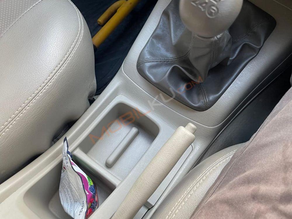 Mobil Toyota Kijang Innova 2014