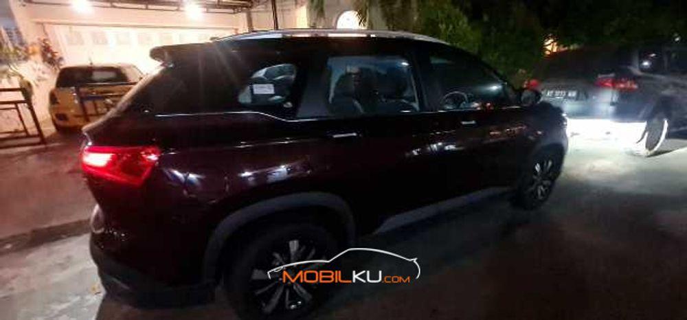 Mobil Wuling Almaz 2020