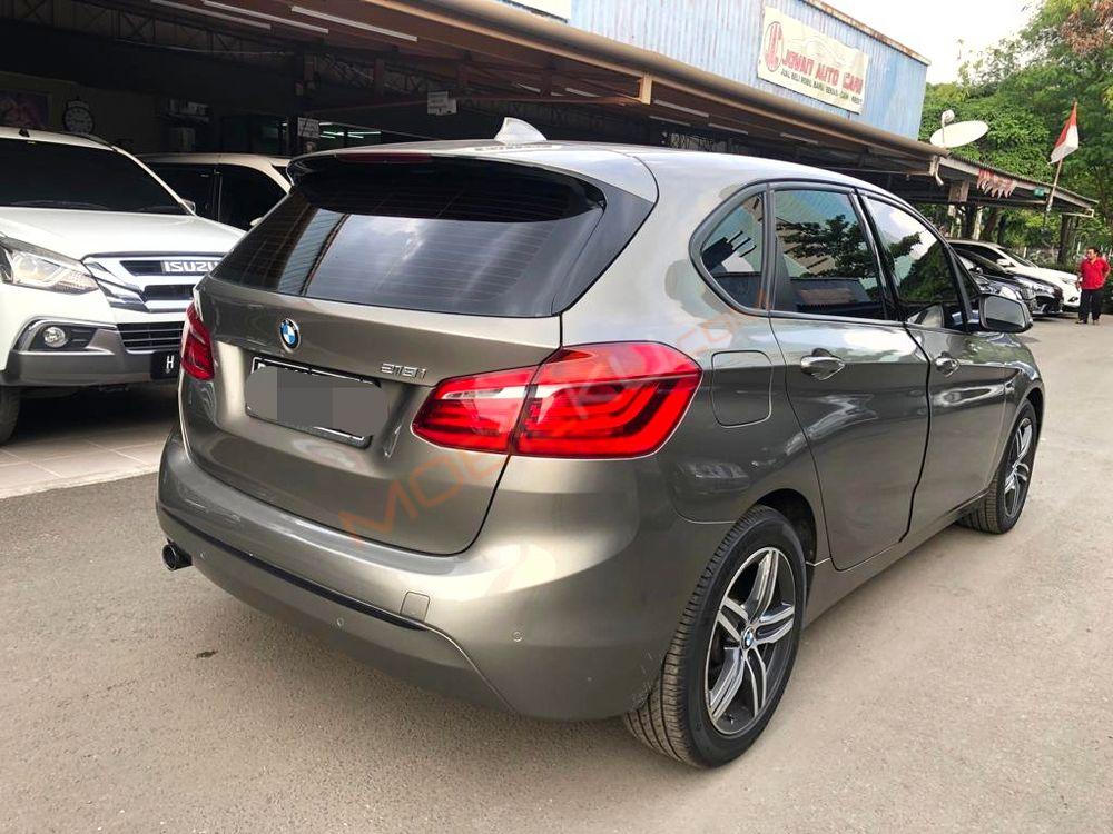 Mobil BMW 2 Series 2015