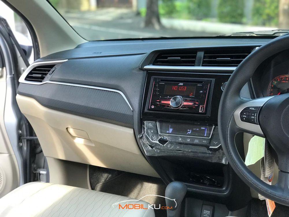 Mobil Honda Brio 2016