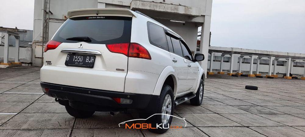 Mobil Mitsubishi Pajero Sport 2012